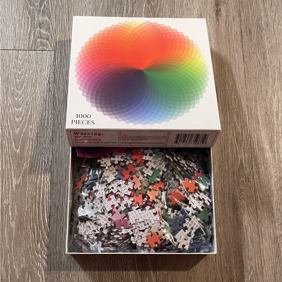 EUC “Bgraamiens” THE COLOR GAME Puzzle, 1000 Piece Round Jigsaw Puzzle - Picture 5 of 11